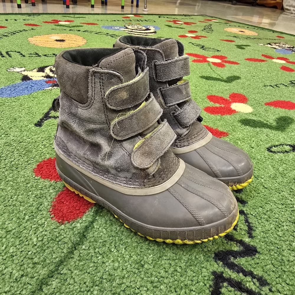 Sorel Winter Boots Youth Size 13